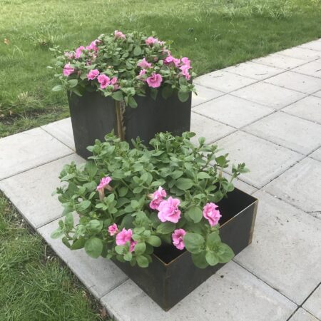 Plantekasse med bund i 3 mm cortenstål